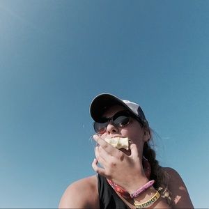 Meet your Posher, Casey